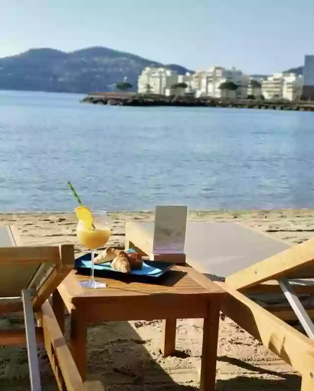 Plage Privée - La Plage - Restaurant Mandelieu La Napoule - Restaurant Bord de Mer Cannes